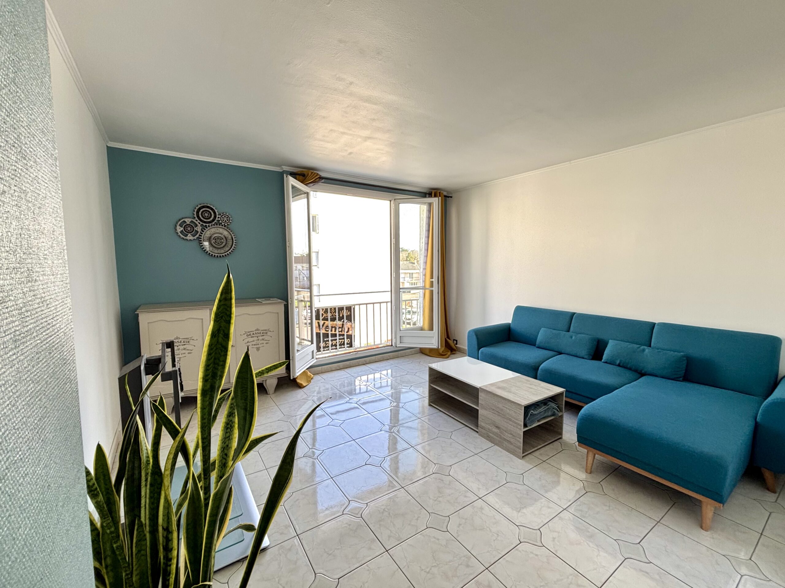 IMG_7679.Biens-en-Ville-Appartement-3-chambres-balcon