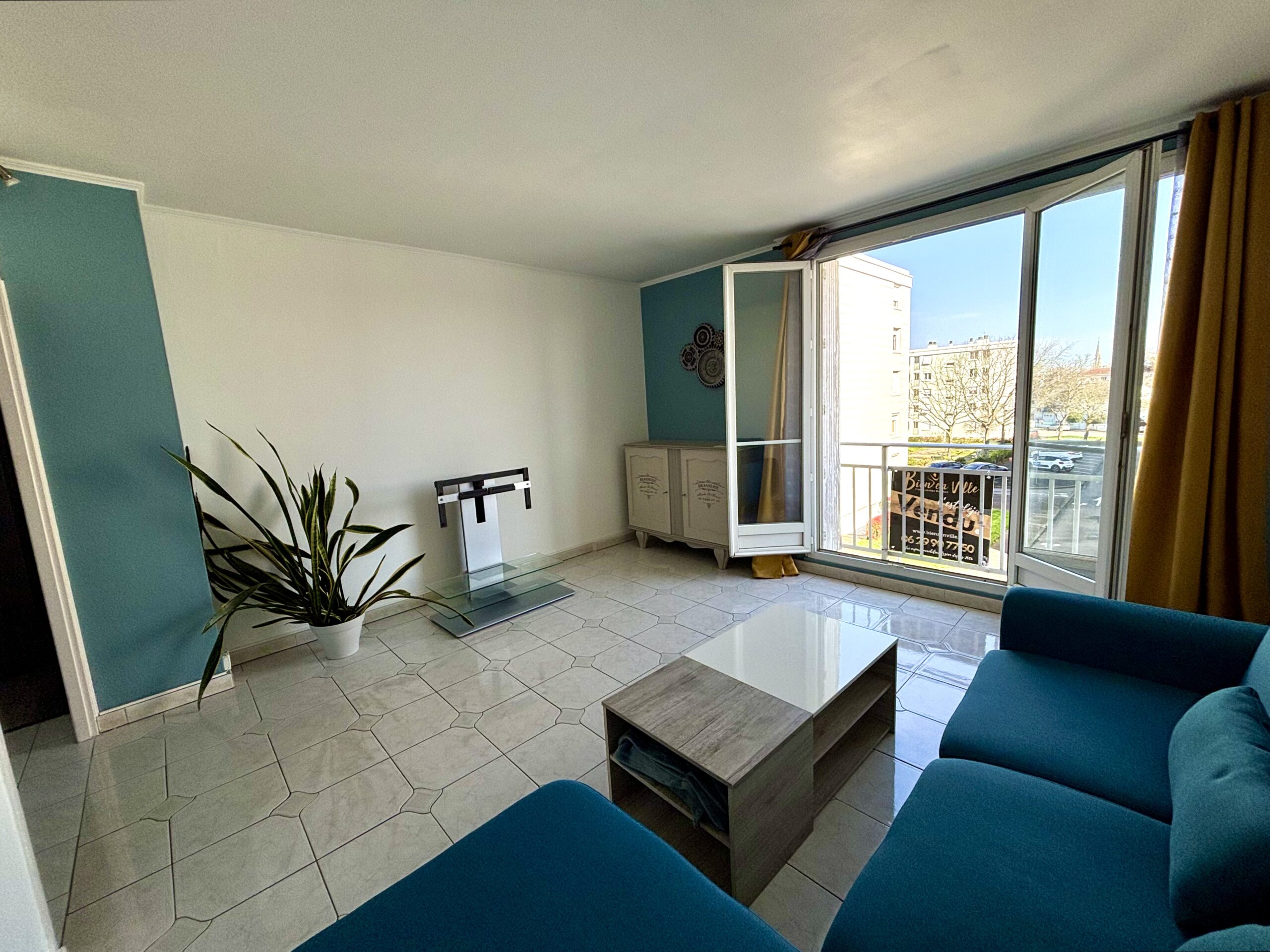 IMG_7680.Biens-en-Ville-Appartement-3-chambres-balcon